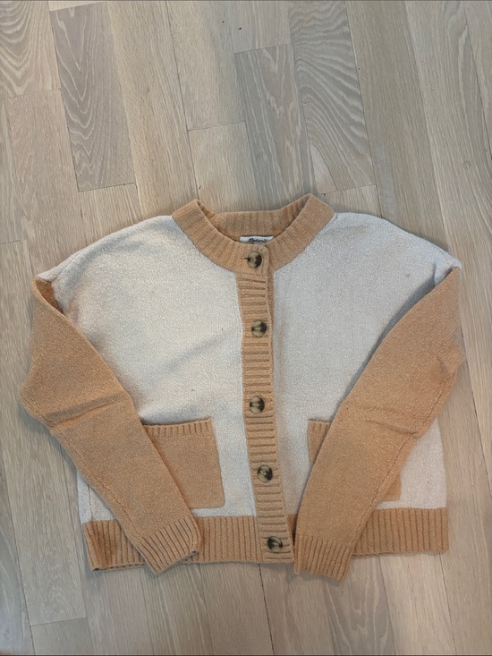 Madewell Sweaters - Madewell Cream and Camel Two‑Tone Button Front Cardigan